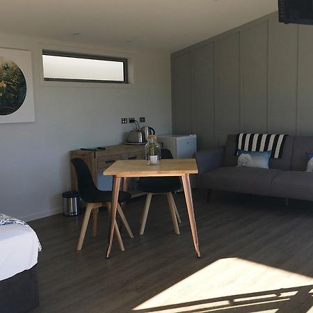 Kohimarama Beach Bed & Breakfast - Style And Privacy In Superb Location Auckland Buitenkant foto