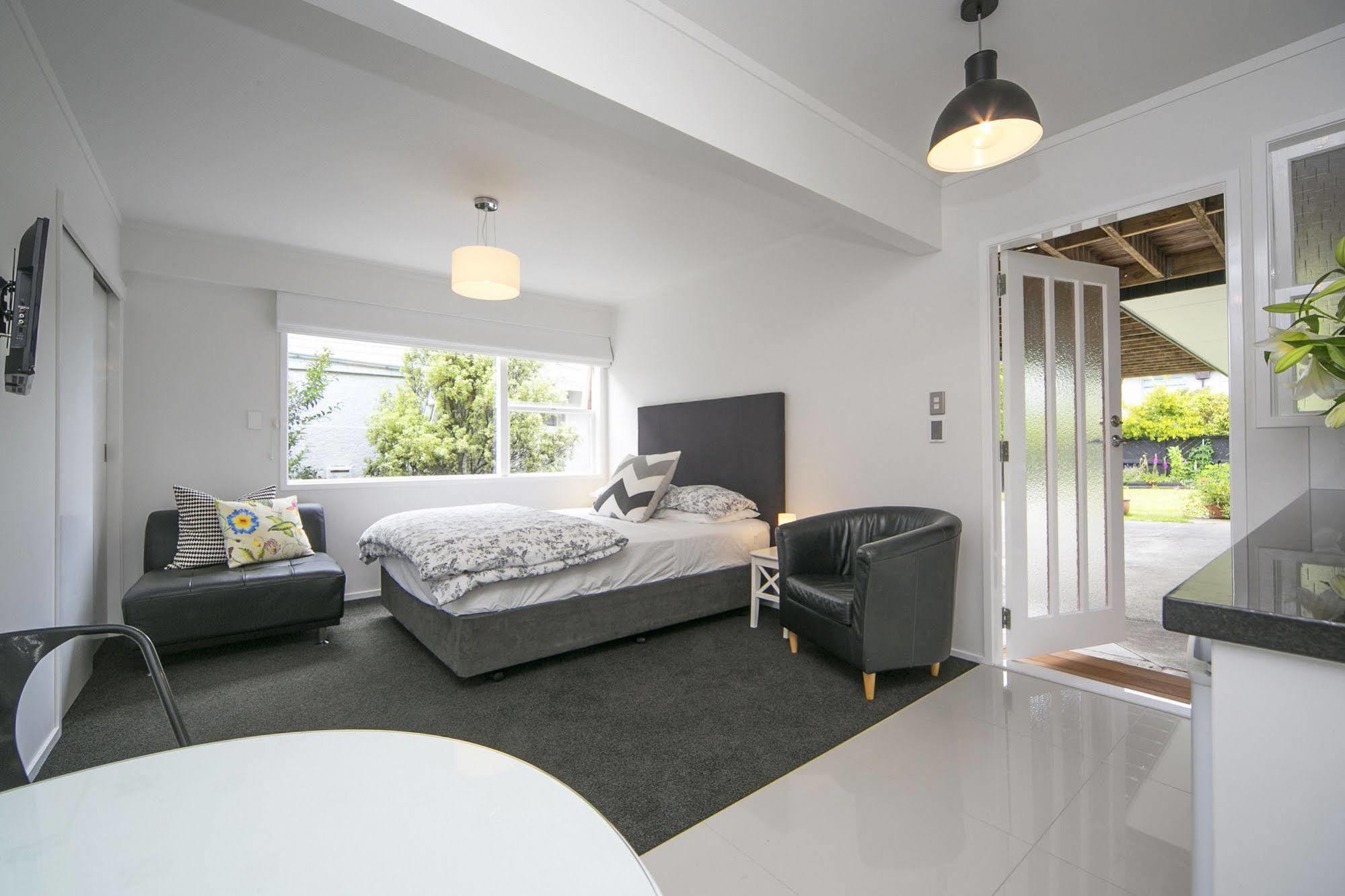 Kohimarama Beach Bed & Breakfast - Style And Privacy In Superb Location Auckland Buitenkant foto